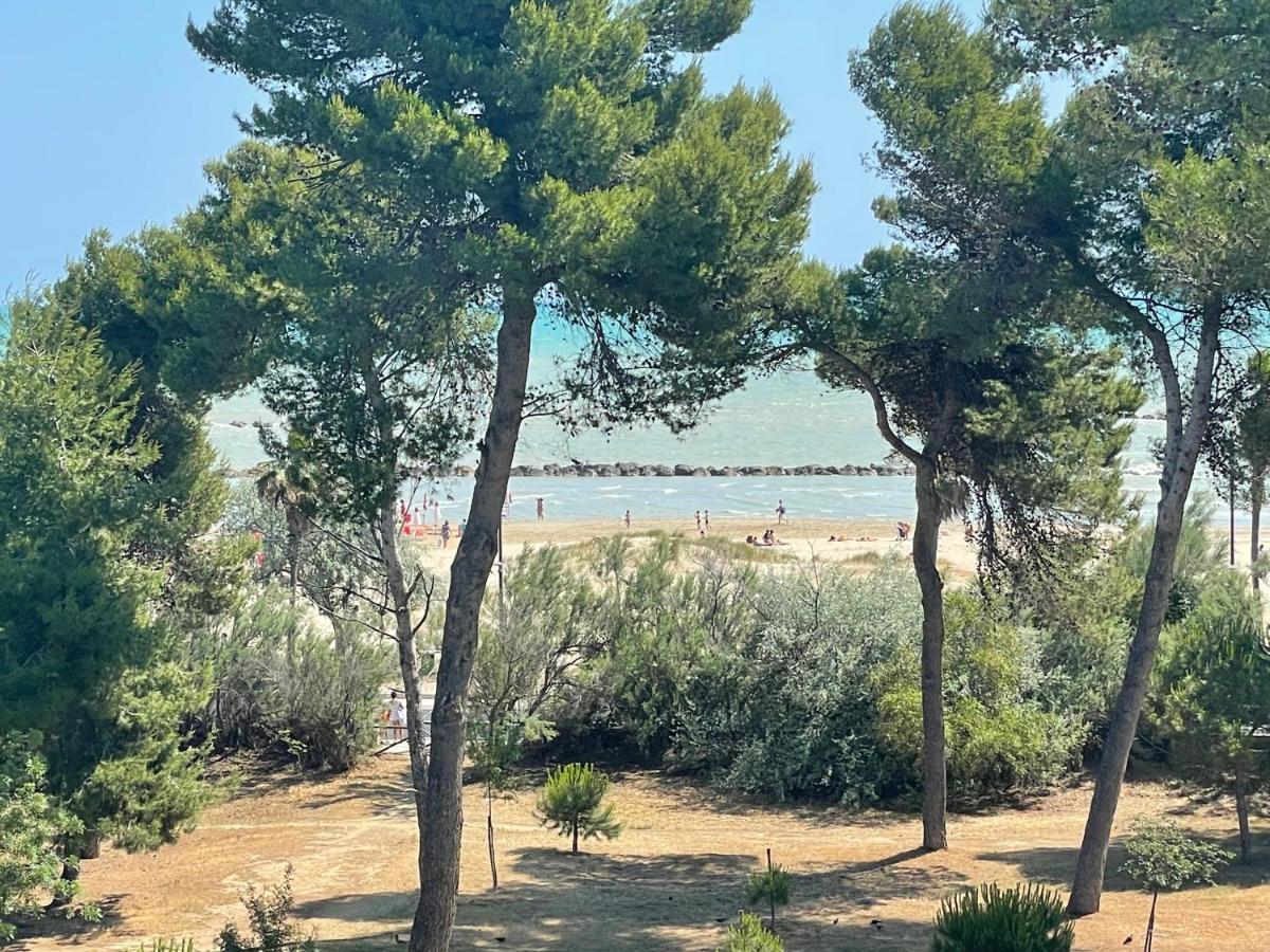 Apartament Attico Vista E Fronte Mare Zaffiroblu Con Posto Auto Montesilvano Marina Zewnętrze zdjęcie